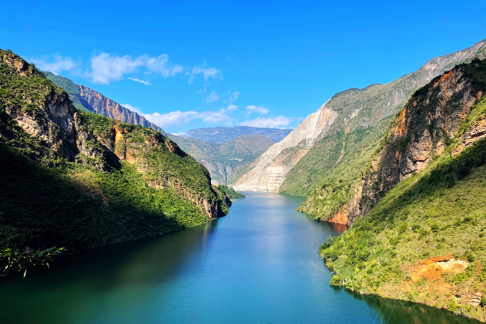 牛欄江紅石巖堰塞湖整治工程庫區全景 - 小.jpg